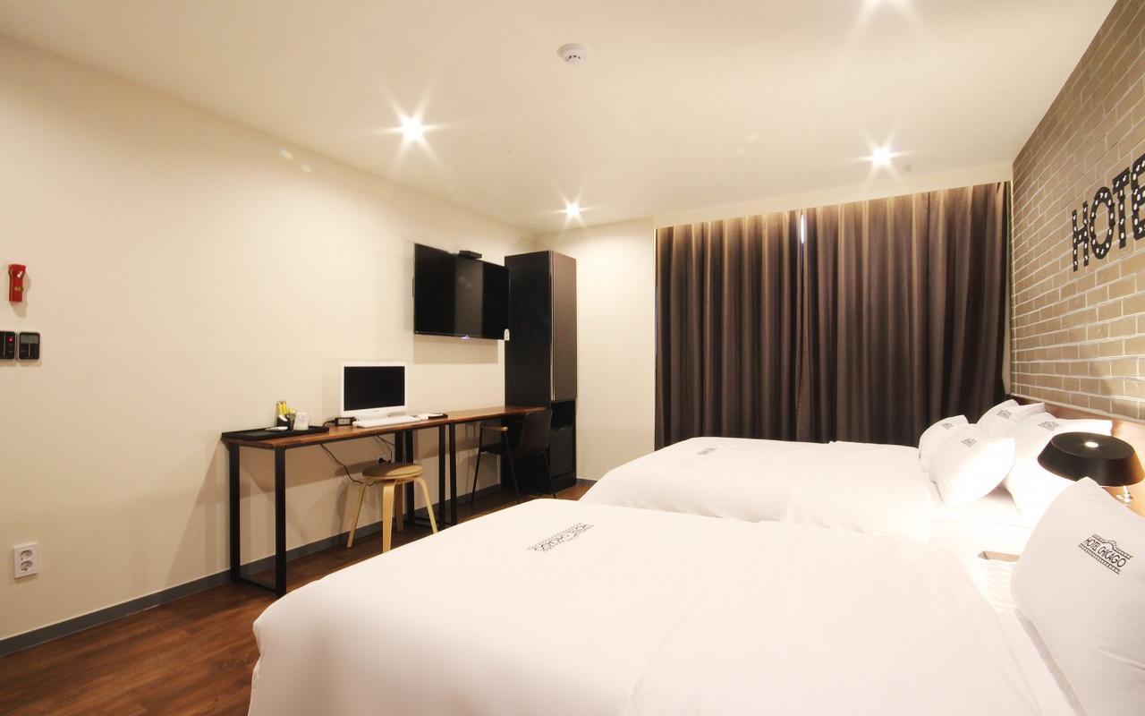 Hotel Chicago Jinju Exterior photo