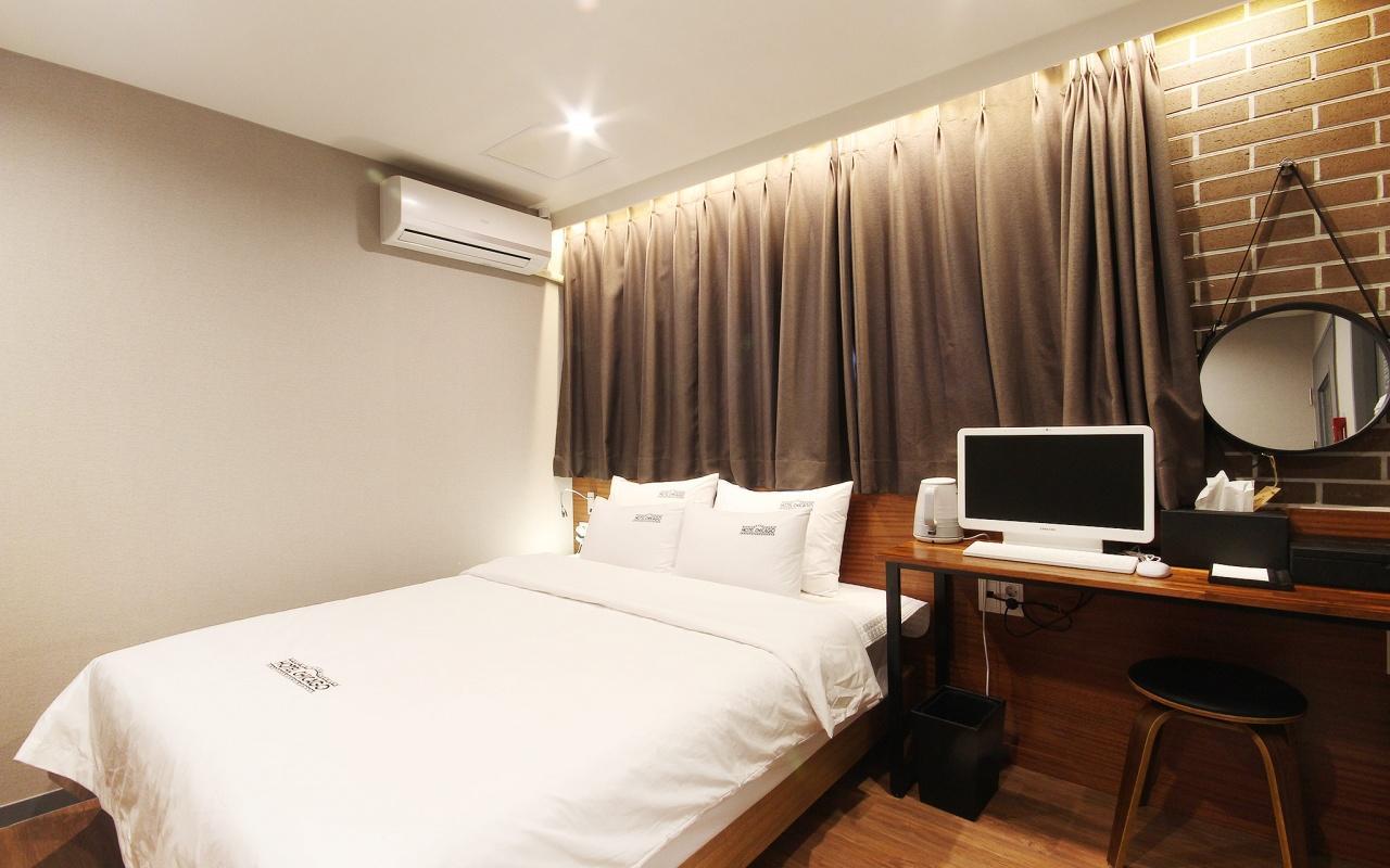 Hotel Chicago Jinju Exterior photo