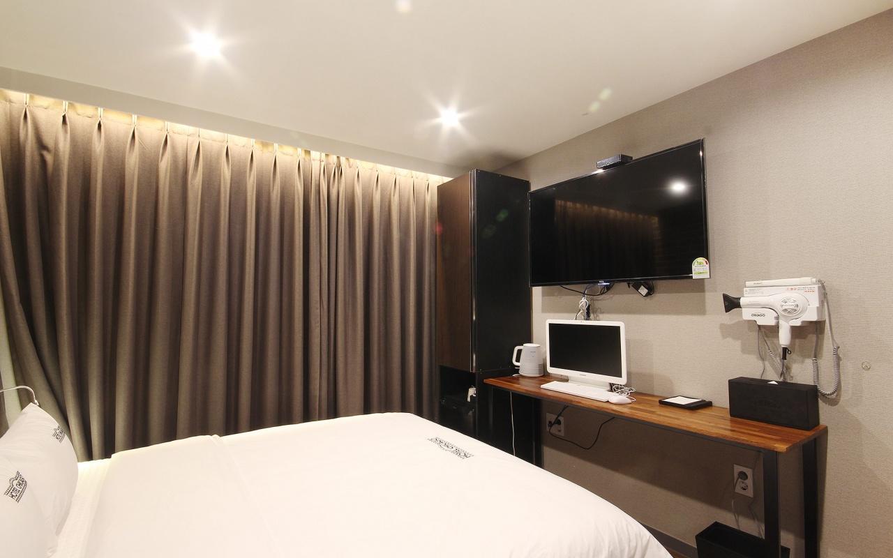 Hotel Chicago Jinju Exterior photo